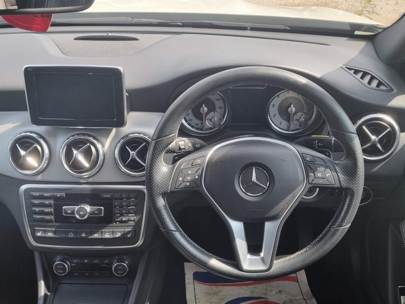 MERCEDES-BENZ GLA CLASS