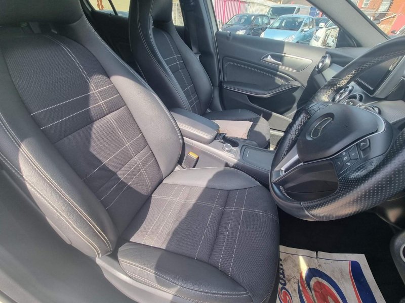 MERCEDES-BENZ GLA CLASS
