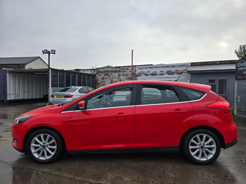 FORD FOCUS