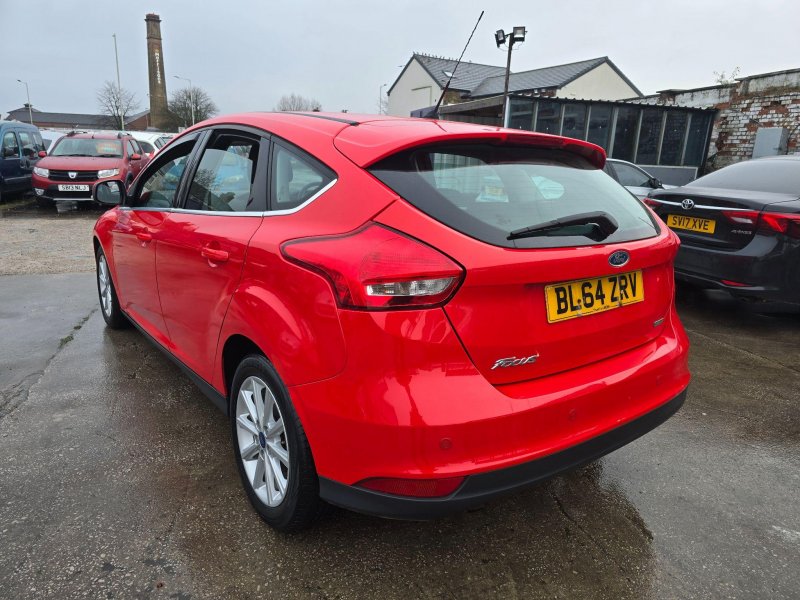 FORD FOCUS