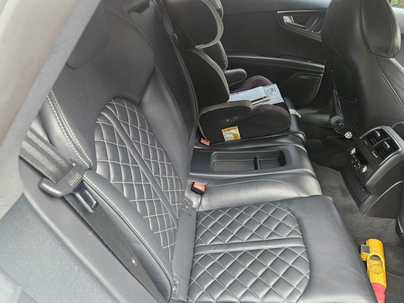 AUDI S7