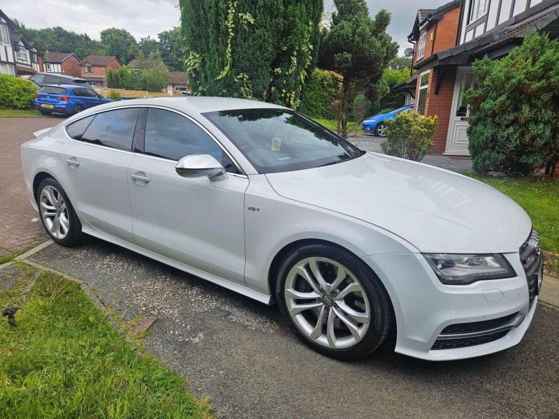 AUDI S7