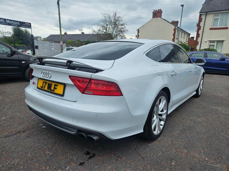 AUDI S7