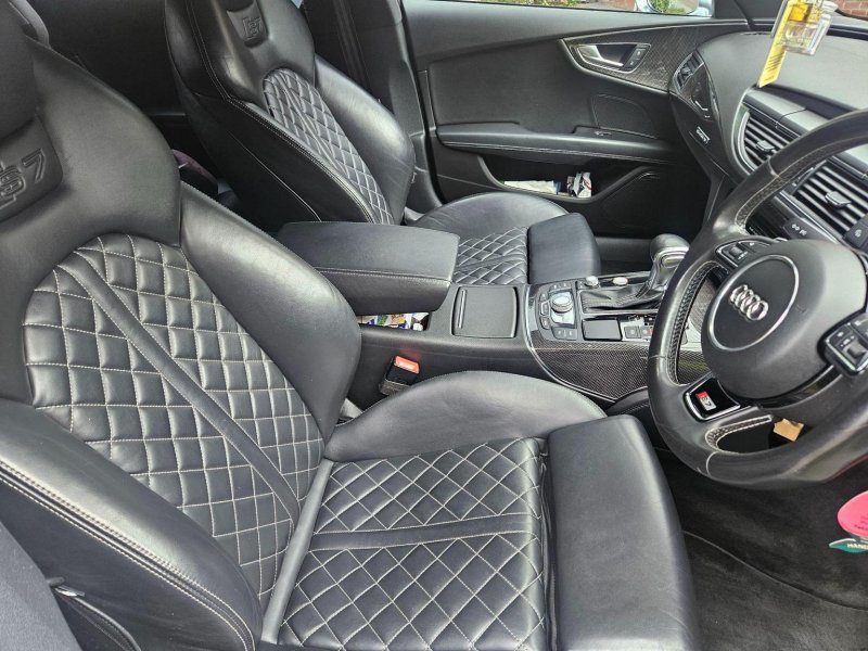 AUDI S7