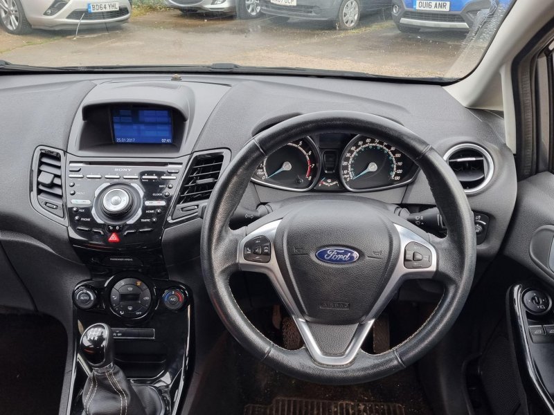 FORD FIESTA