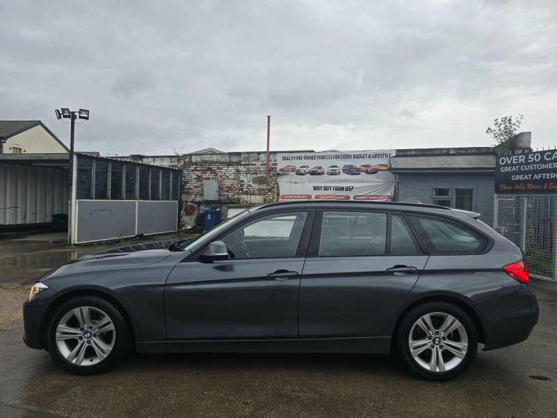 BMW 3 SERIES