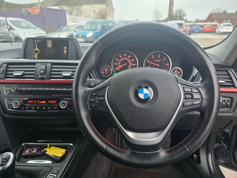 BMW 3 SERIES