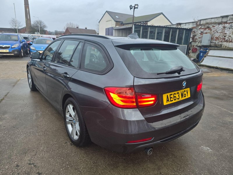 BMW 3 SERIES
