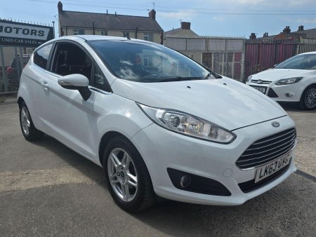 FORD FIESTA 1.0T EcoBoost Zetec Euro 5 (s/s) 3dr