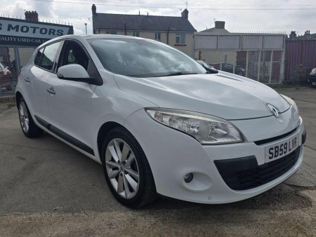 RENAULT MEGANE 1.6 16V Privilege Euro 5 5dr