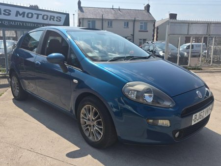 FIAT PUNTO 1.4 MultiAir Lounge Euro 5 (s/s) 5dr