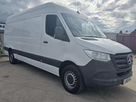 MERCEDES-BENZ SPRINTER 2.0 315 CDI Progressive RWD L3 H2 Euro 6 (s/s) 5dr