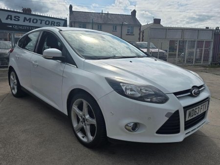 FORD FOCUS 1.0T EcoBoost Titanium Navigator Euro 5 (s/s) 5dr