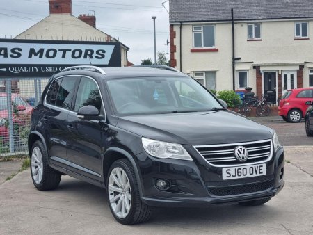 VOLKSWAGEN TIGUAN 2.0 TDI R-Line 4WD Euro 5 5dr
